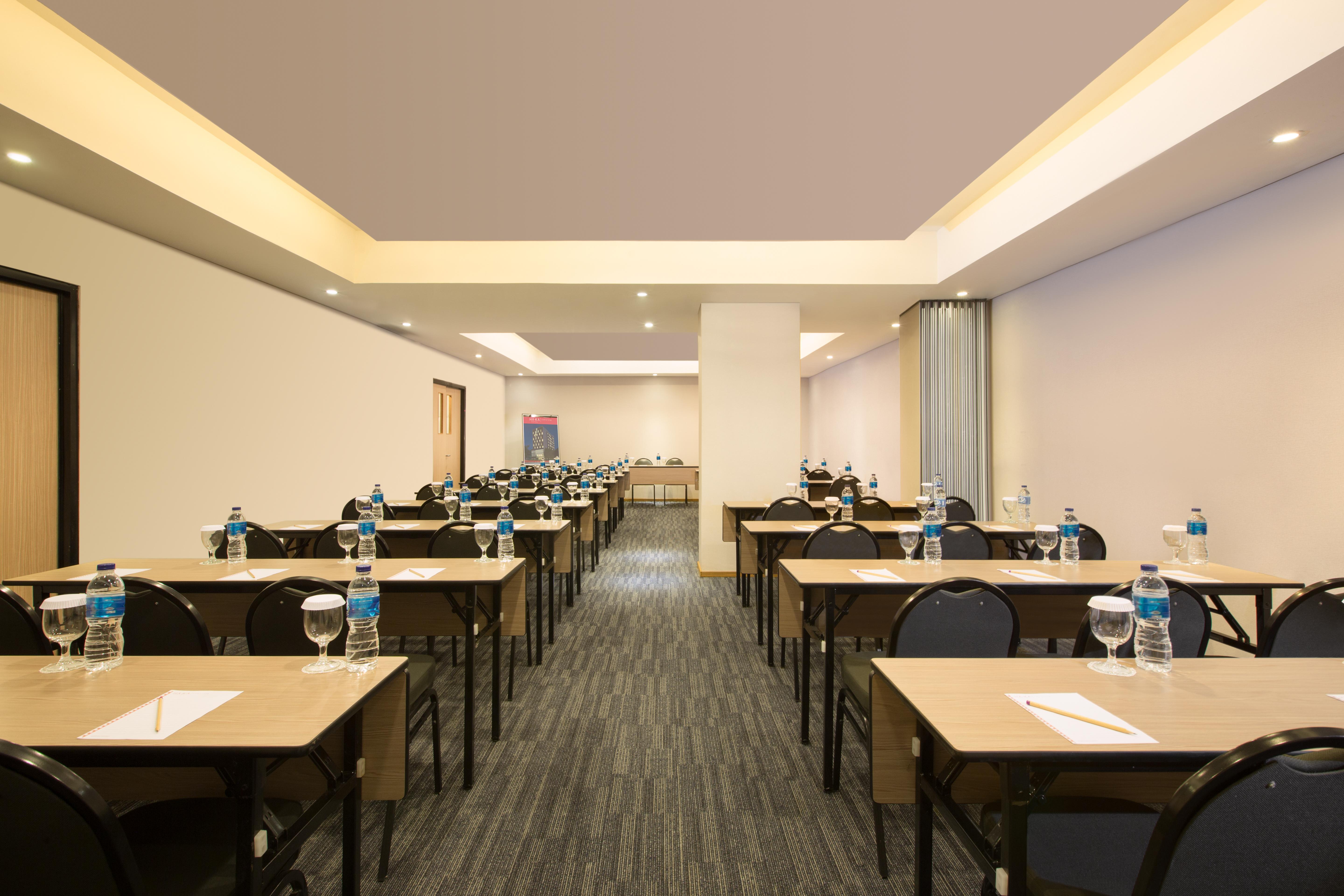 Up-Peak Hotel Simpang Lima Semarang Formerly Ha-Ka Simpanglima Hotel Семаранг Екстериор снимка
